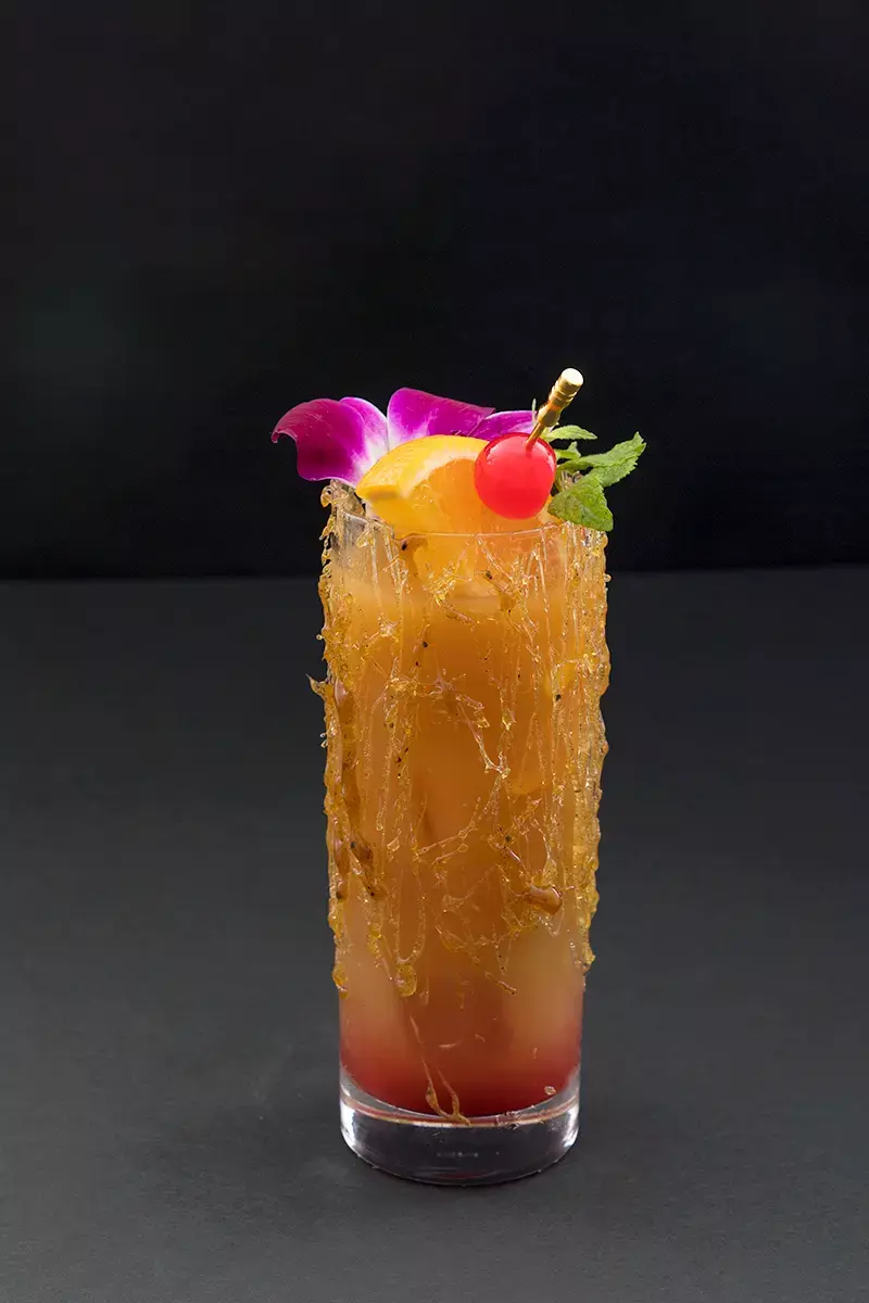 HOTEL SANSUI NAHA AUGUST MOON Cocktail Mai Tai