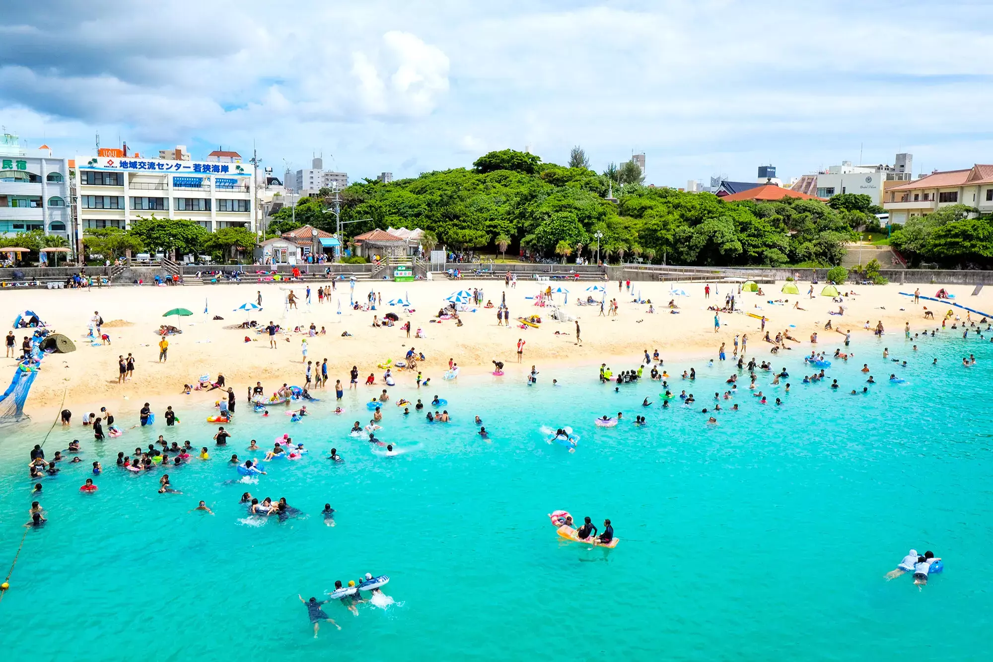 HOTEL SANSUI NAHA 観光 波の上ビーチ